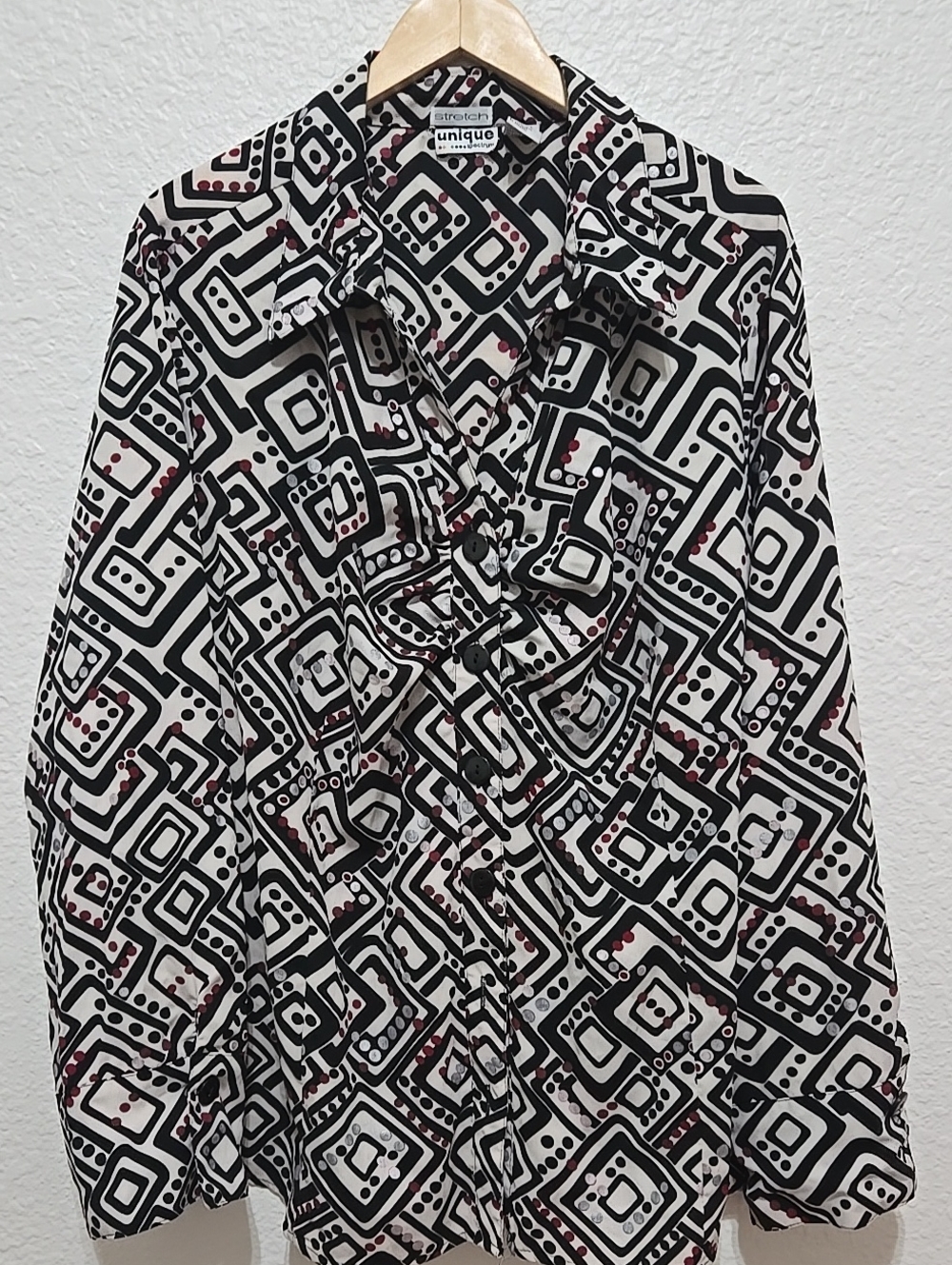 Unique Spectrum Retro Black & White Geometric Button-Down with Dot Highlights